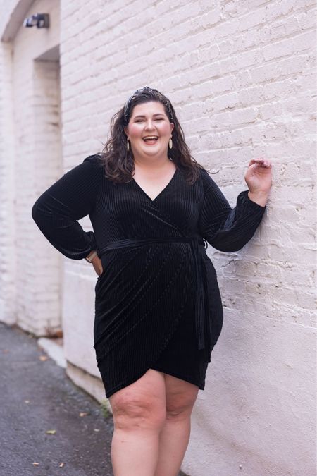 The perfect holiday LBD! Perfect for weddings, parties, cocktail hour, and more! Comes in several colors and is so flattering on! I’m wearing the 2XL for reference! 

#LTKplussize #LTKHoliday #LTKfindsunder50
