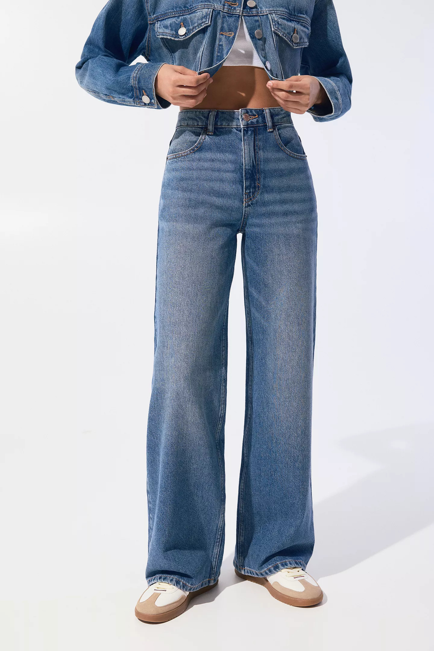 Jeans wide leg a vita alta | PULL and BEAR IT