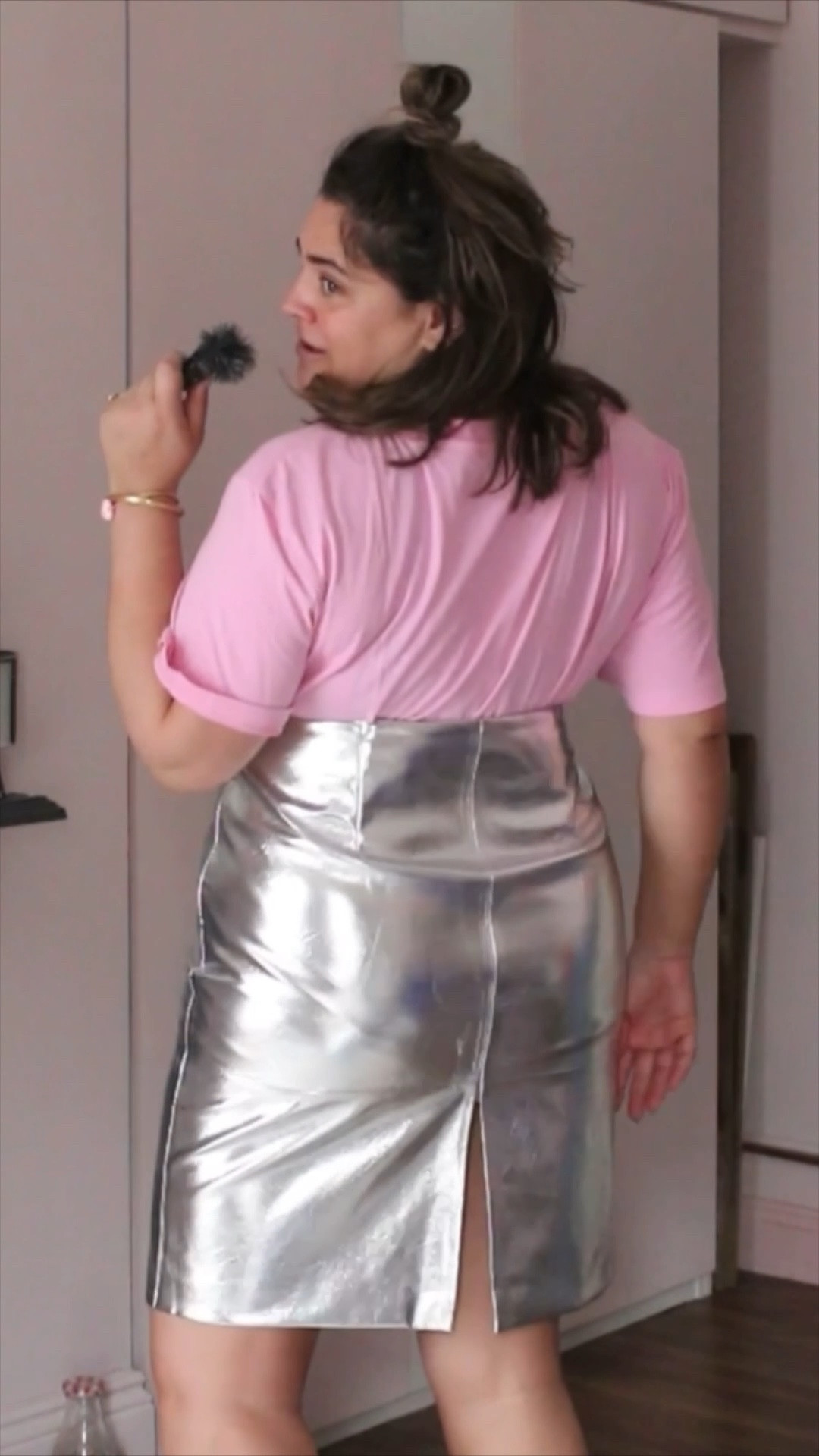 Zara pink T {XXL} HM metallic skirt {XL} midsize fashion // midsize over 40 // metallic// spring fashion trends

#LTKover40 

#LTKstyletip #LTKmidsize