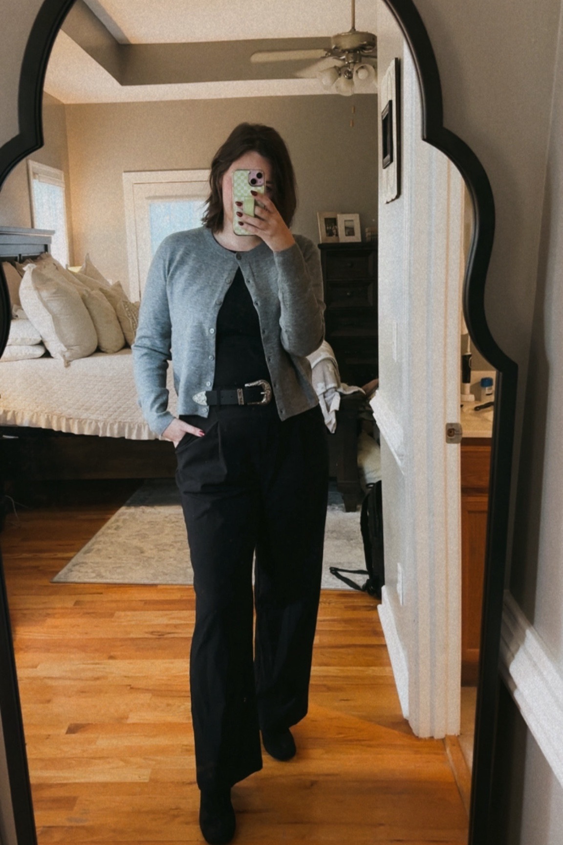 Comfy work outfit for fall and winter! 

#LTKWorkwear #LTKFindsUnder50 #LTKStyleTip