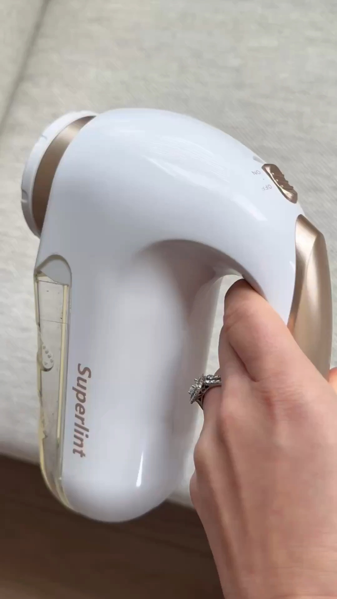 Super Lint Lint Remover  
lint remover tool, fabric shaver, clothing care essentials, pet hair remover, household must-haves, viral cleaning gadgets  


#SuperLintRemover #cleaninghacks #householdessentials  #amazonfind #lintremover #cleaning

#LTKHome