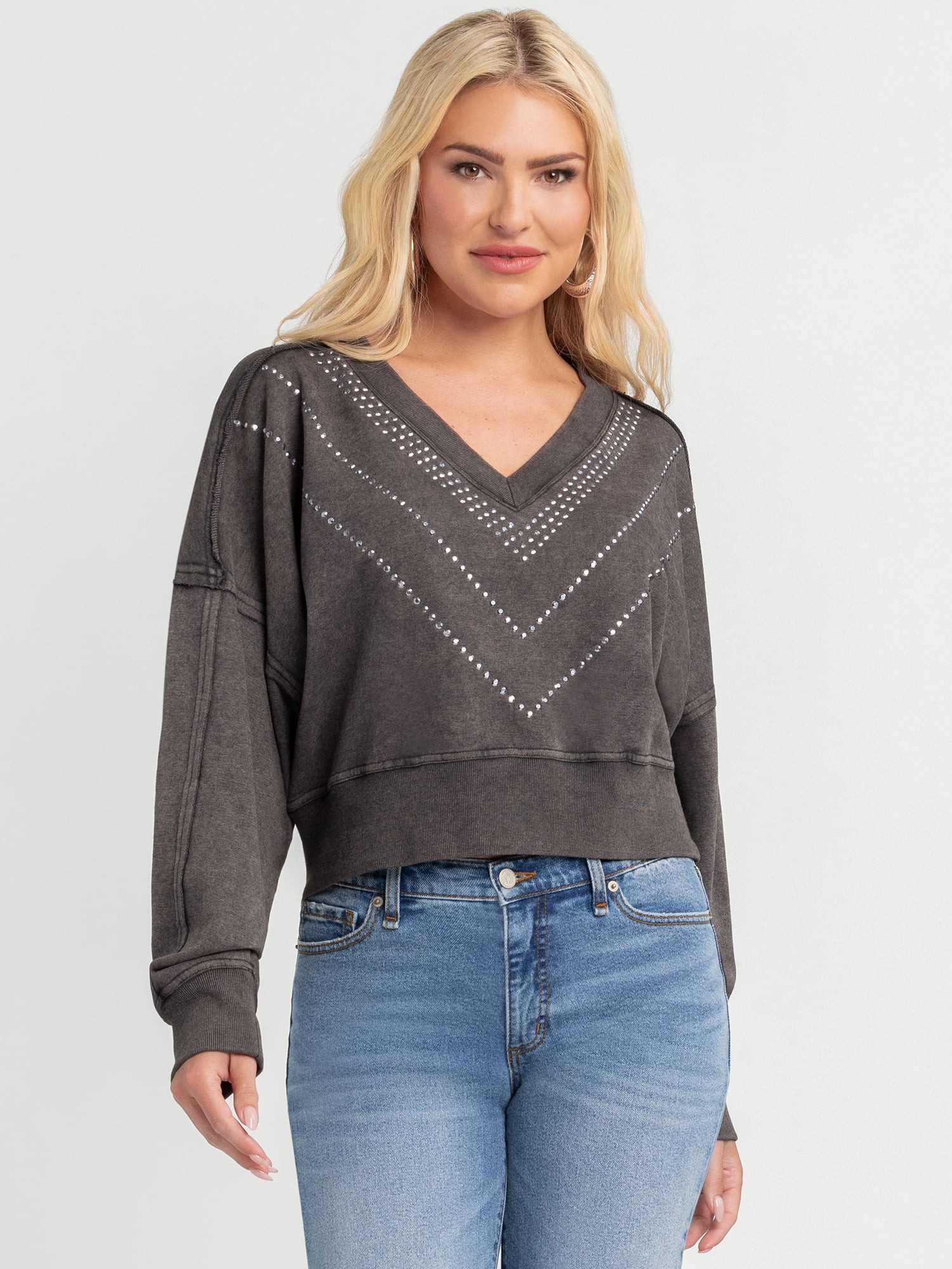 Jessica Simpson Women's and Women's Plus Rahmona Studded V-Neck Pullover Top, Sizes XS-4X | Walmart (US)