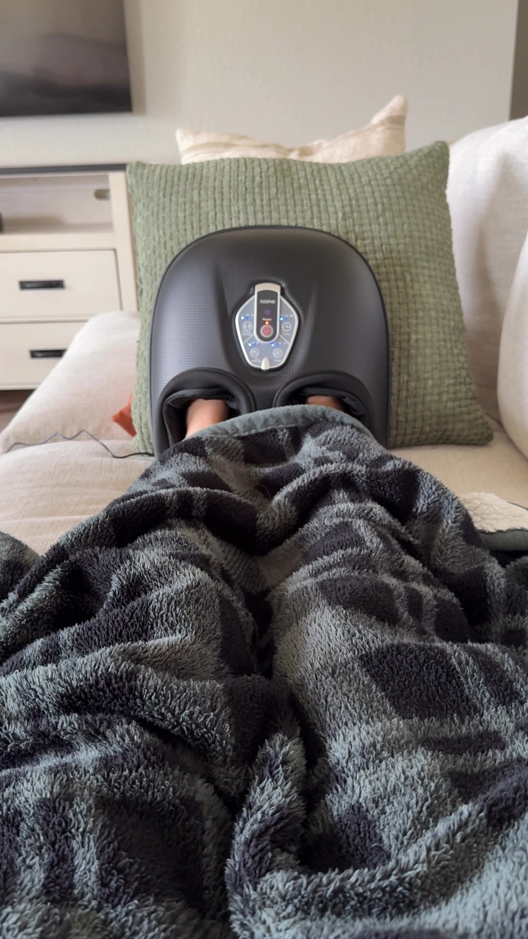 Foot massager 

#LTKHome #LTKFindsUnder100 #LTKGiftGuide