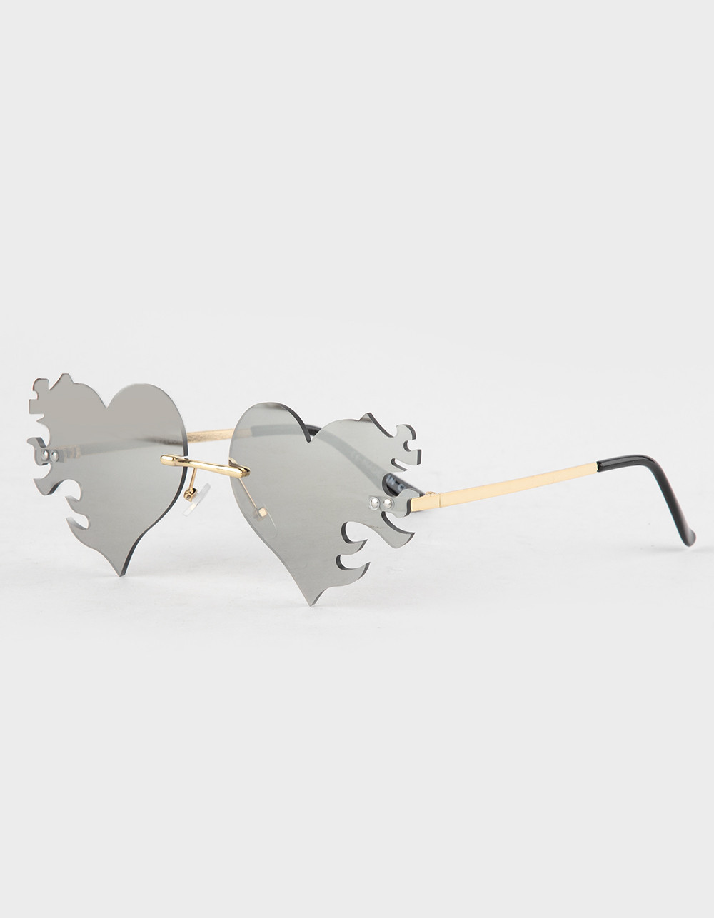 RSQ Flame Heart Sunglasses | Tillys