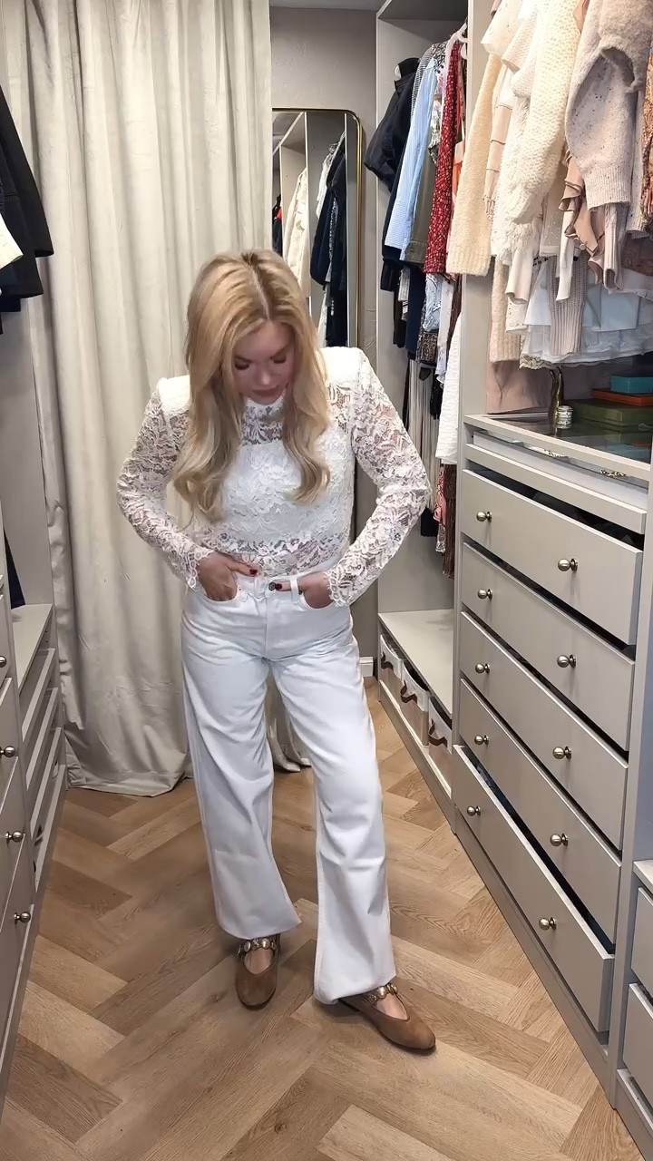 Perfect going into spring outfit 
White jeans
Agolde jeans 
Suede flats 
Lace top


#LTKdayinmylife #LTKSeasonal #LTKootd