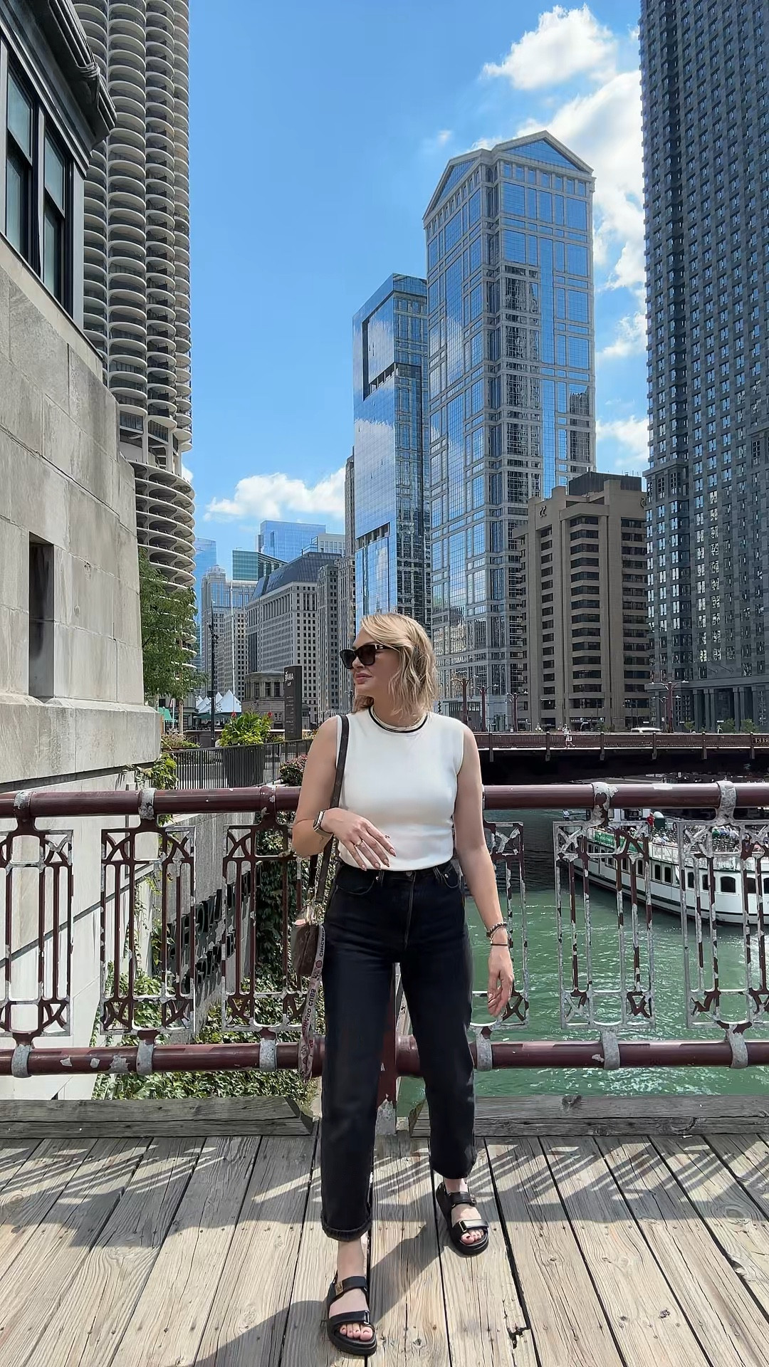 Fall transitional outfit 

(Shop the top through my AF affiliate link 🫶🏼)

#LTKFallSale #LTKSeasonal