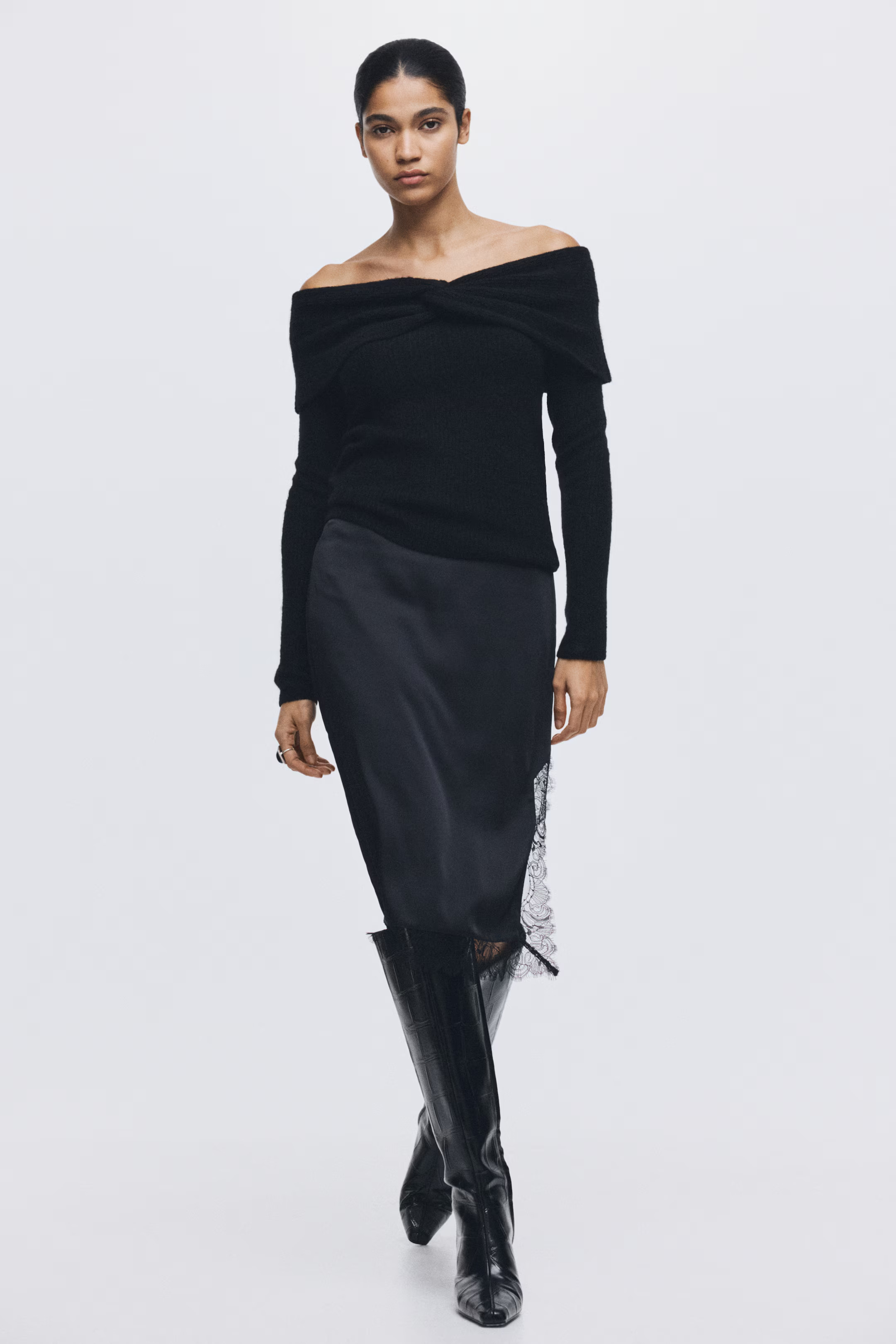 Off-the-shoulder jumper | H&M (UK, MY, IN, SG, PH, TW, HK)