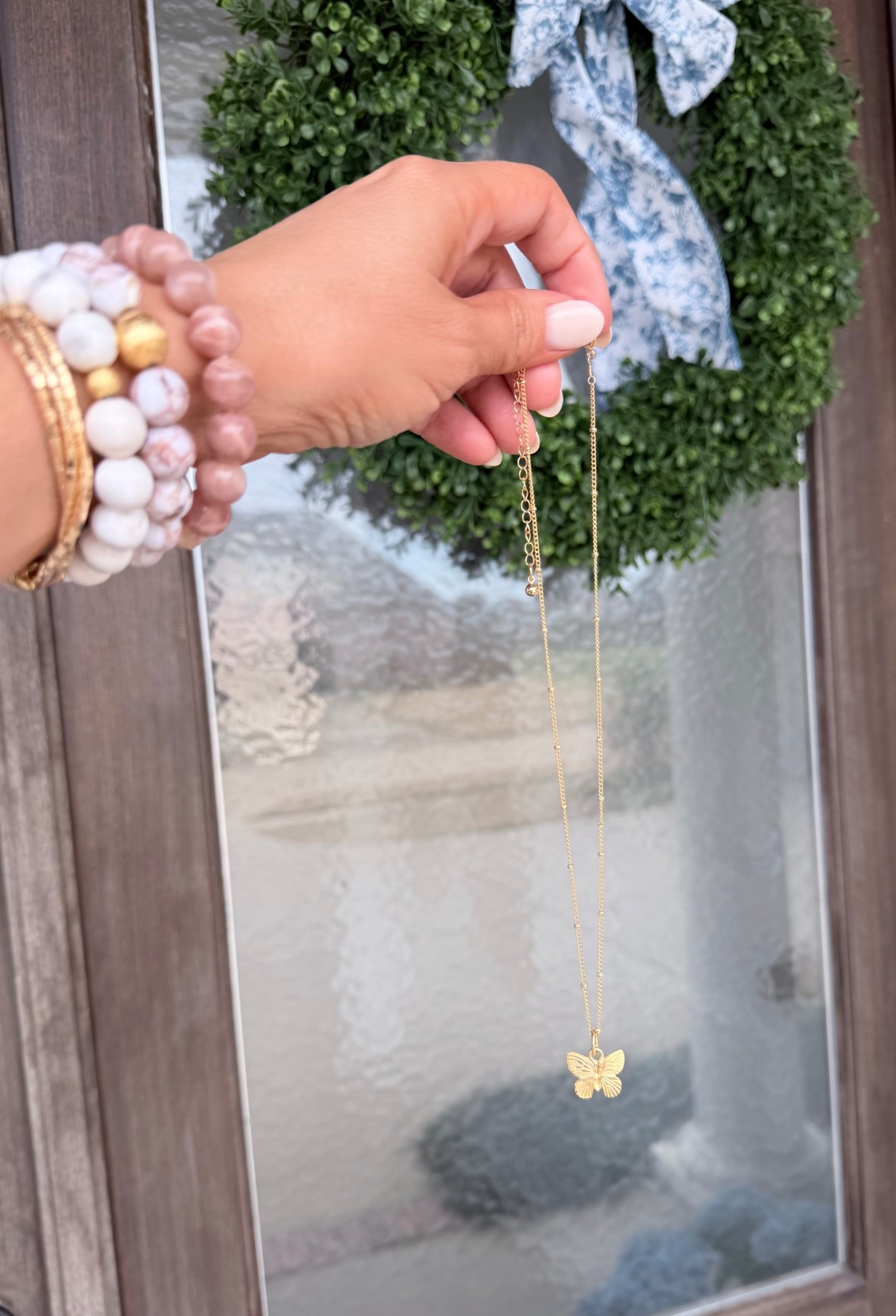 LURVE this butterfly necklace 🦋 