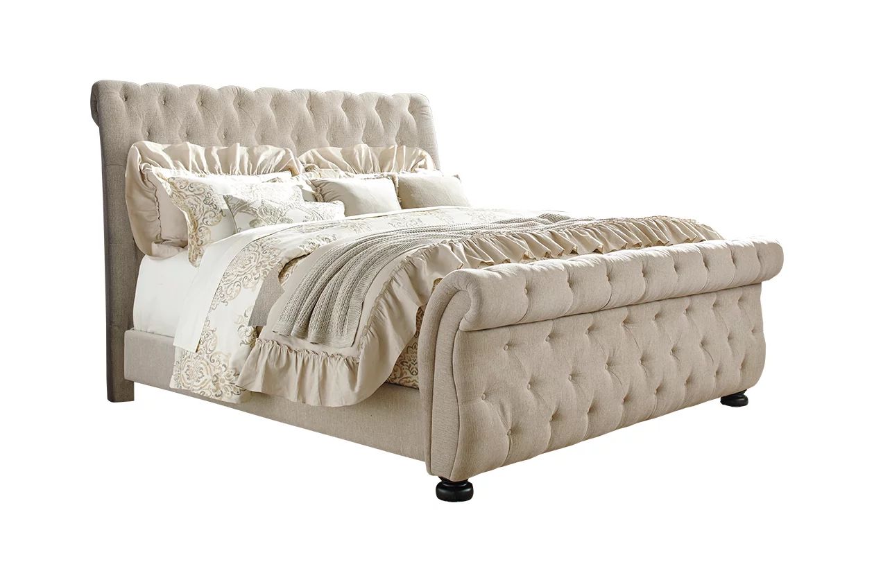 Willenburg Queen Upholstered Sleigh Bed | Ashley Homestore