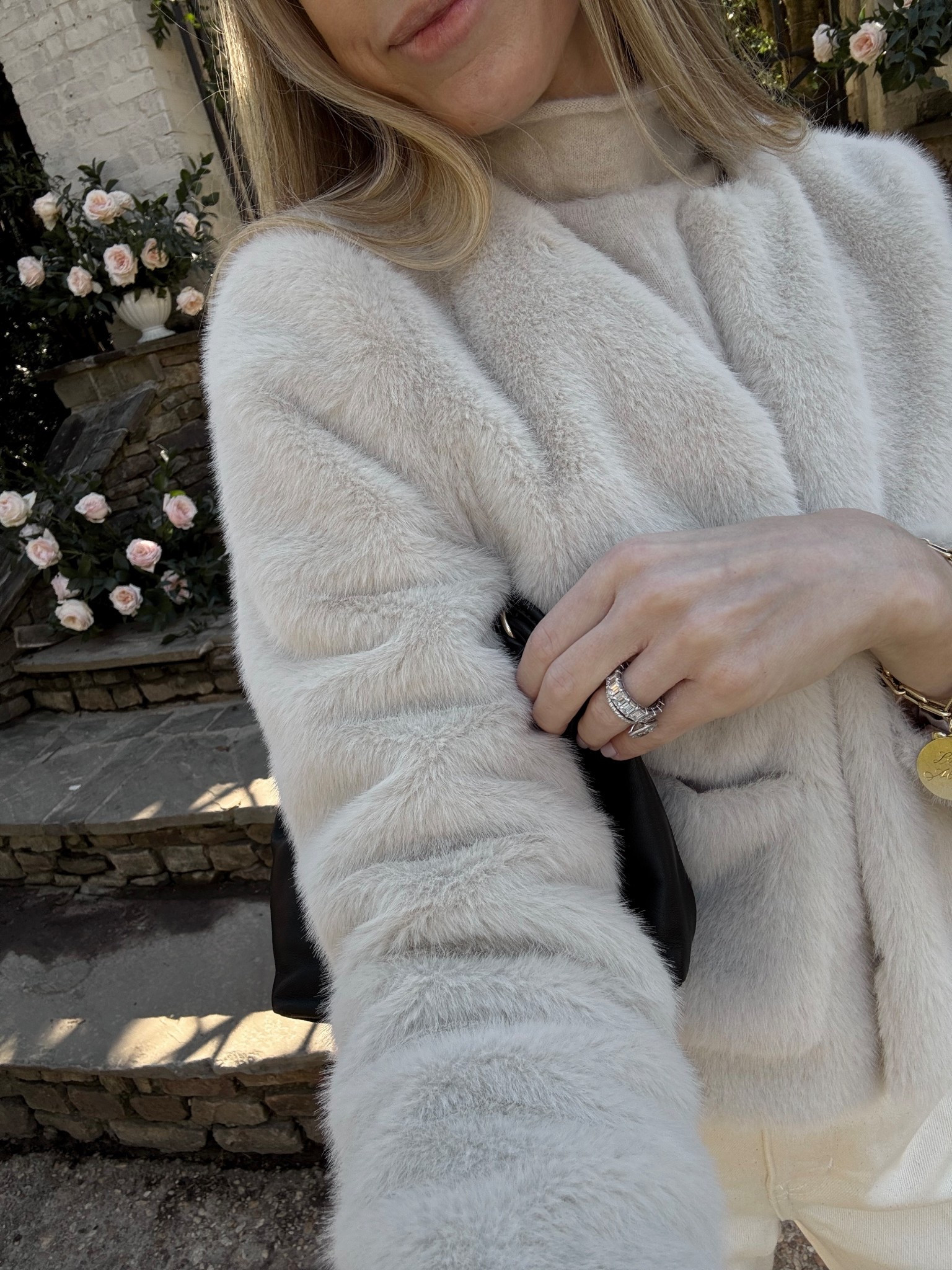 I got my first J.Crew campaign! It’s exciting when a goal you set for yourself finally comes to fruition! Love their lady jackets - this fur version is gorg. Site is currently 20% off 🤍