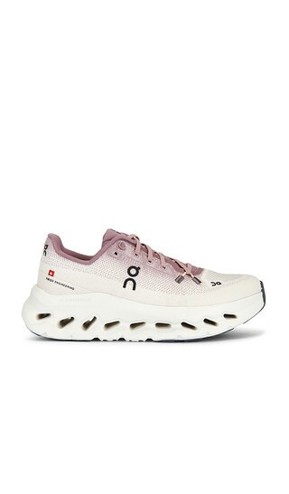 On Cloudtilt 1 W Heron Sneaker in Purple,Light Grey. - size 6.5 | Revolve Clothing (Global)