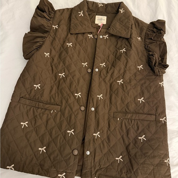 NWT Quilted Bow Vest | Poshmark