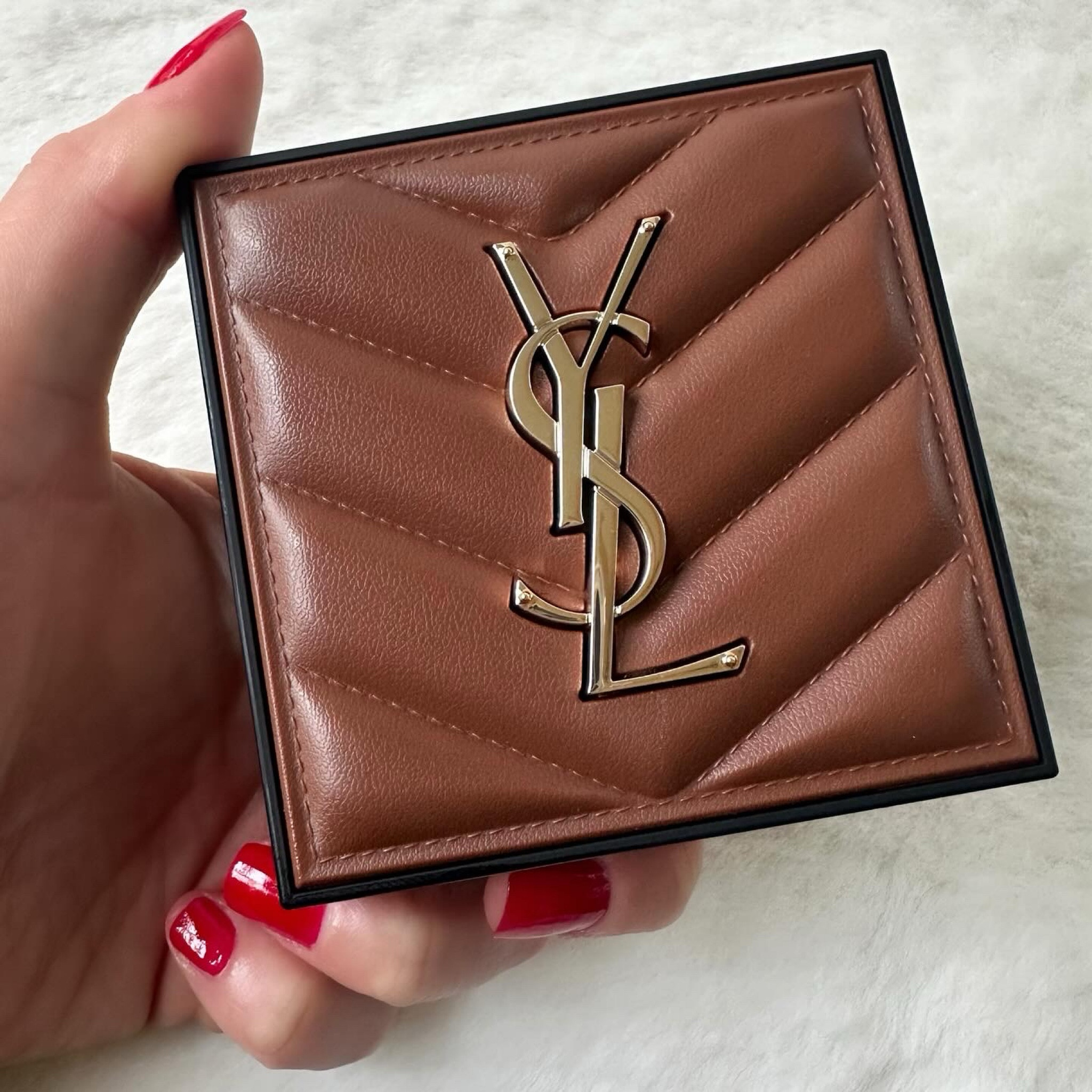 The best bronzer  

#LTKxSephora #LTKGiftGuide #LTKfindsunder100