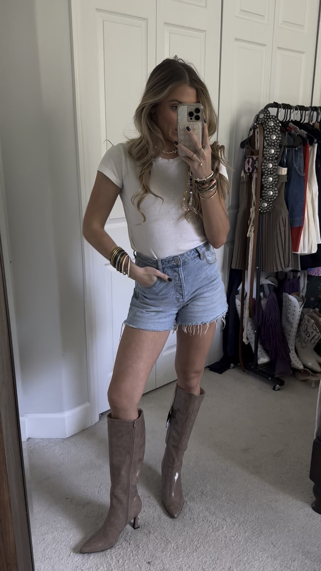 Forever 21 A pair of faux leather boots featuring a knee-high length, pointed toe, zipper side closure, and high stiletto heel. my monthly haul of all things @FOREVER 21 i scour the F21 website for the best of the best and i need to share these with yall cause they’re good!! 🤎 perfect for fall fashion!!! They are 🔗 in my LTK & my Forever 21 Storefront. https://liketk.it/4VpcA

#forever21 #forever21finds #forever21haul #forever21ambassador #tryonhaul #forever21clothes #tryon #tryonwithme #trendyoutfits #trendyclothes #forever21fallhaul #f21finds #f21xme #walmartclothing #winterfashion #winterclothinghaul #fallclothinghaul #fallhaul #clothinghaul #falltrends #shoppinghaul forever 21, forever 21 haul, forever 21 finds, f21 fashion, forever 21 fall fashion, new arrivals, fall fashion, dresses for fall, unboxing shopping haul, shopping haul, outfit, outfit of the day, outfit inspo, outfit ideas, styling, try on, fashion, affordable fashion. 

#LTKShoeCrush #LTKFindsUnder50 #LTKWatchNow