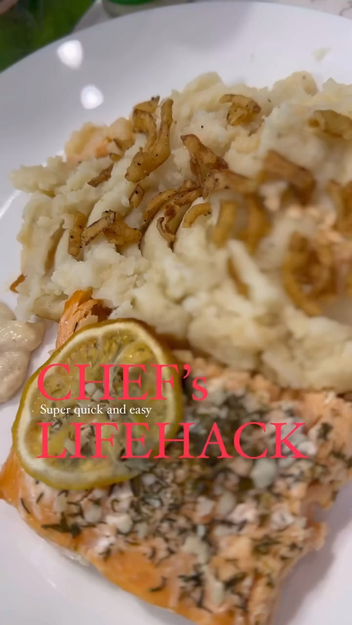 🧡💯✨This professional chef’s life hack is a savior! When cooking meats, poultry or fish, grain garnish, veggies - freeze remaining food in personal portions. I use sandwich bags. Then heat it up and just mix and match. Vuala! Easy:)#chefshacks #chefhack #chefstalk #chef #chefcooks #mymenu #aziquestyle