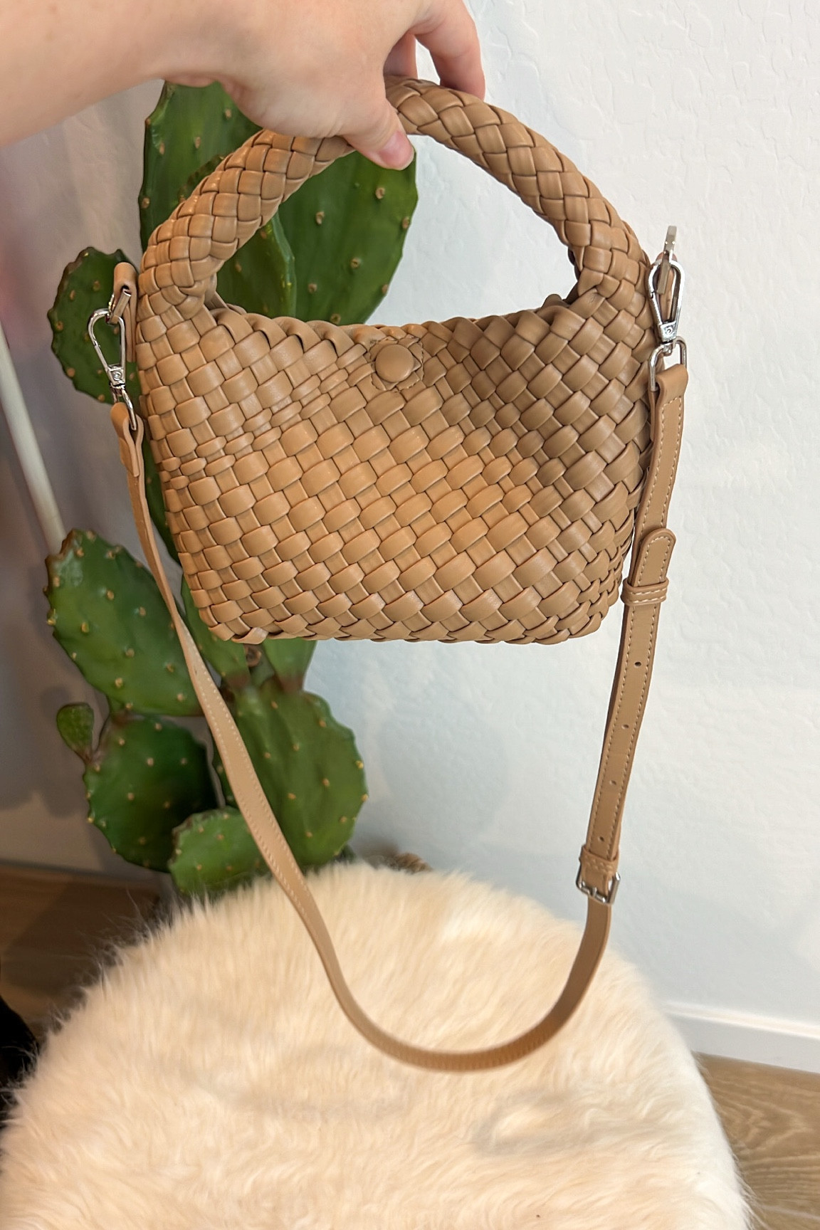 Cutest Amazon woven bag

#LTKitbag #LTKunder100 #LTKunder50