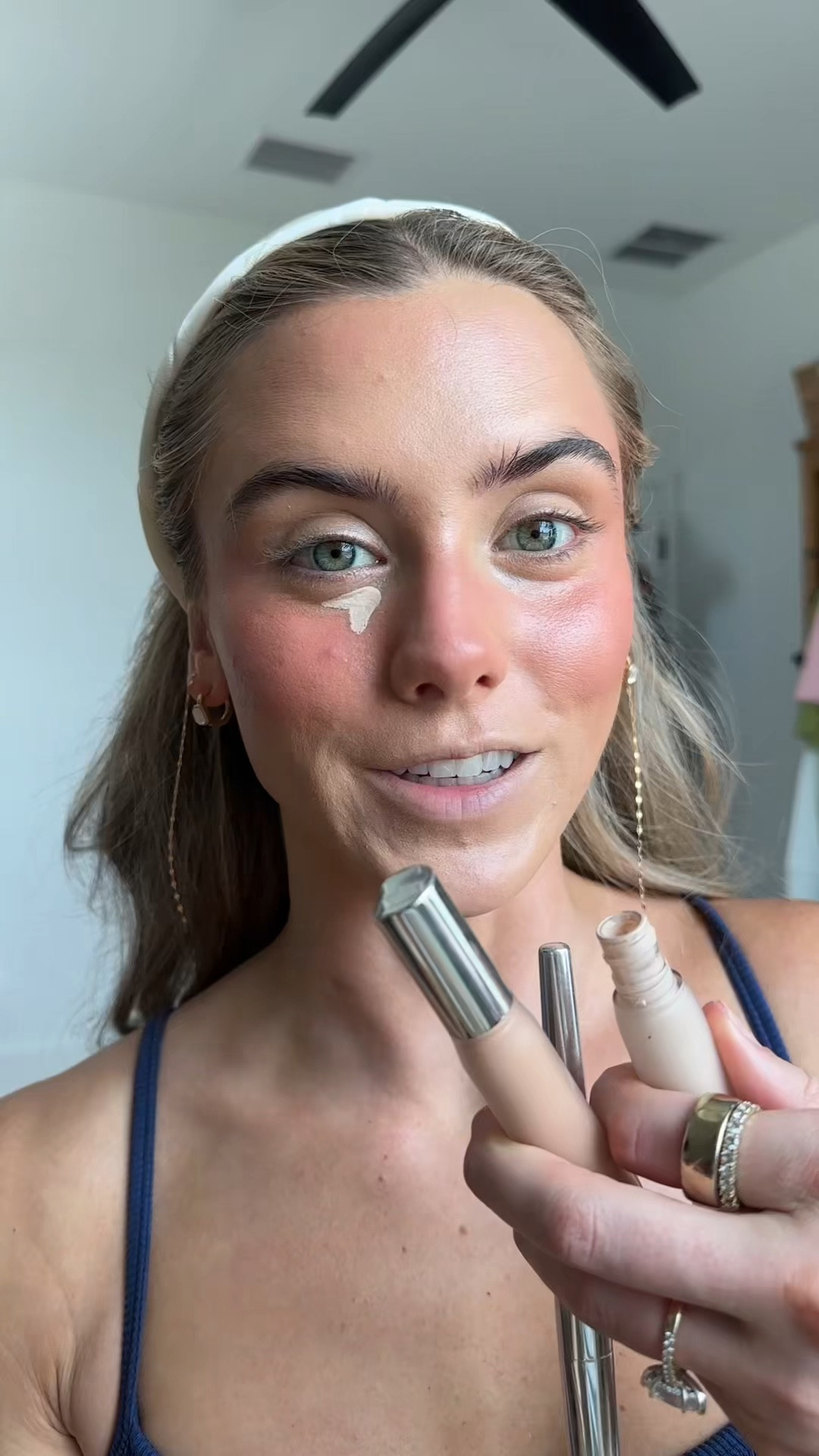 @hauslabs concealer! A long-wearing, non-comedogenic concealer that visibly blurs, brightens and conceals with medium, buildable coverage that de-puffs after 2 weeks of daily use. @Sephora   @kohls 

#LTKgrwm #LTKselfcare #LTKBeauty