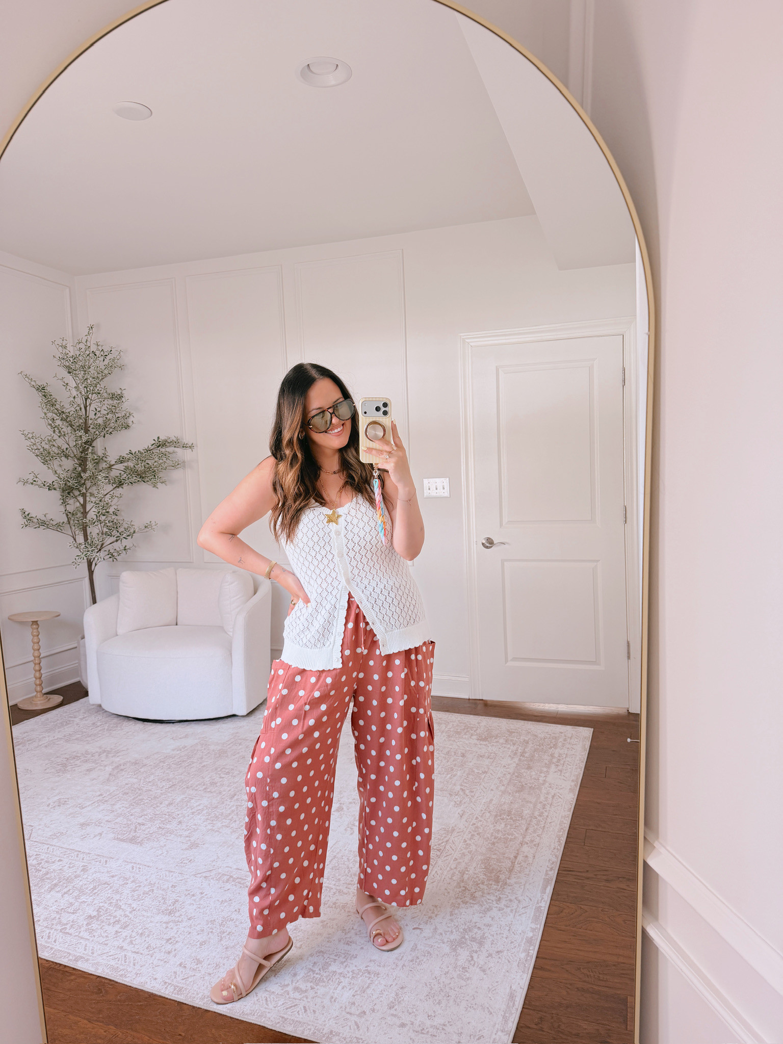 wearing an XL in the top, L in the bottoms

#LTKSeasonal #LTKMidsize