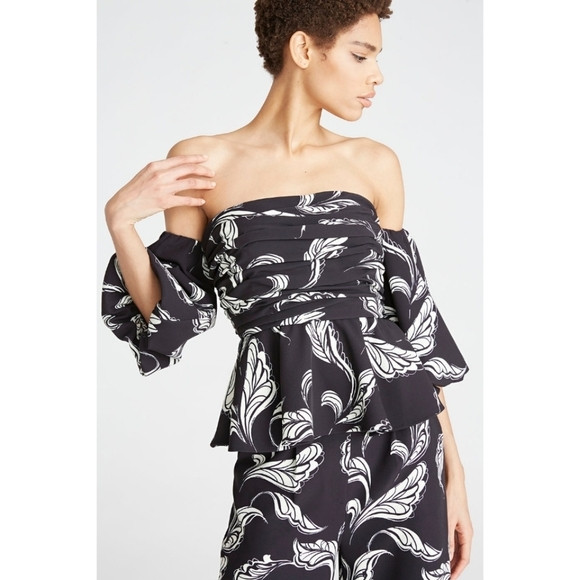 AMUR Women's Eman Off Shoulder Peplum Top in Black Floating Feather Size 4 | Poshmark