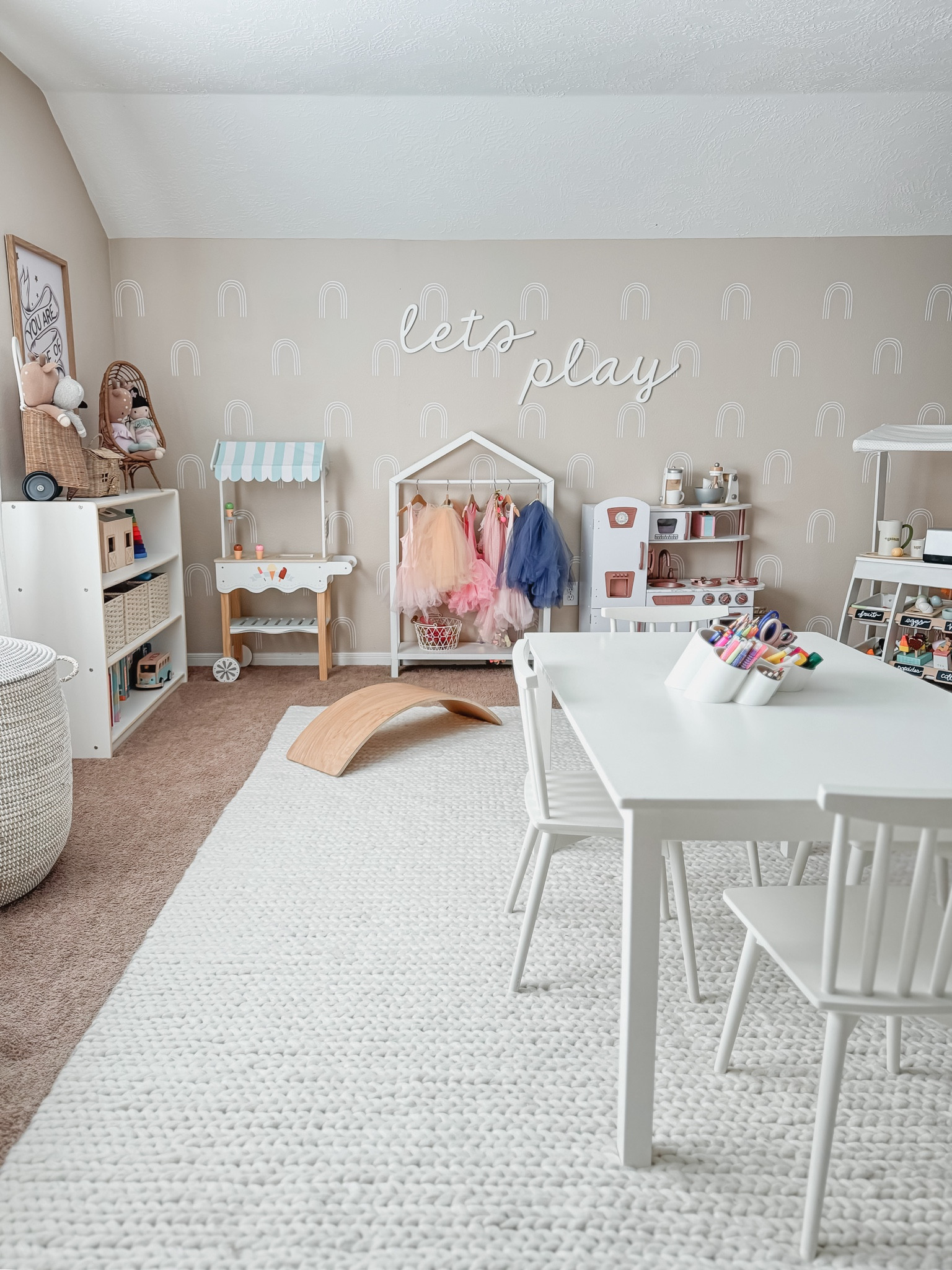Our playroom got a new rug & some new baskets for stuffed animal storage 

#playroom #storage #serenaandlily #home #kids #toys #potterybarnkids #kidsroom #homedecor #rug #springcleaning #roomrefresh #table 

#LTKhome #LTKfamily #LTKkids