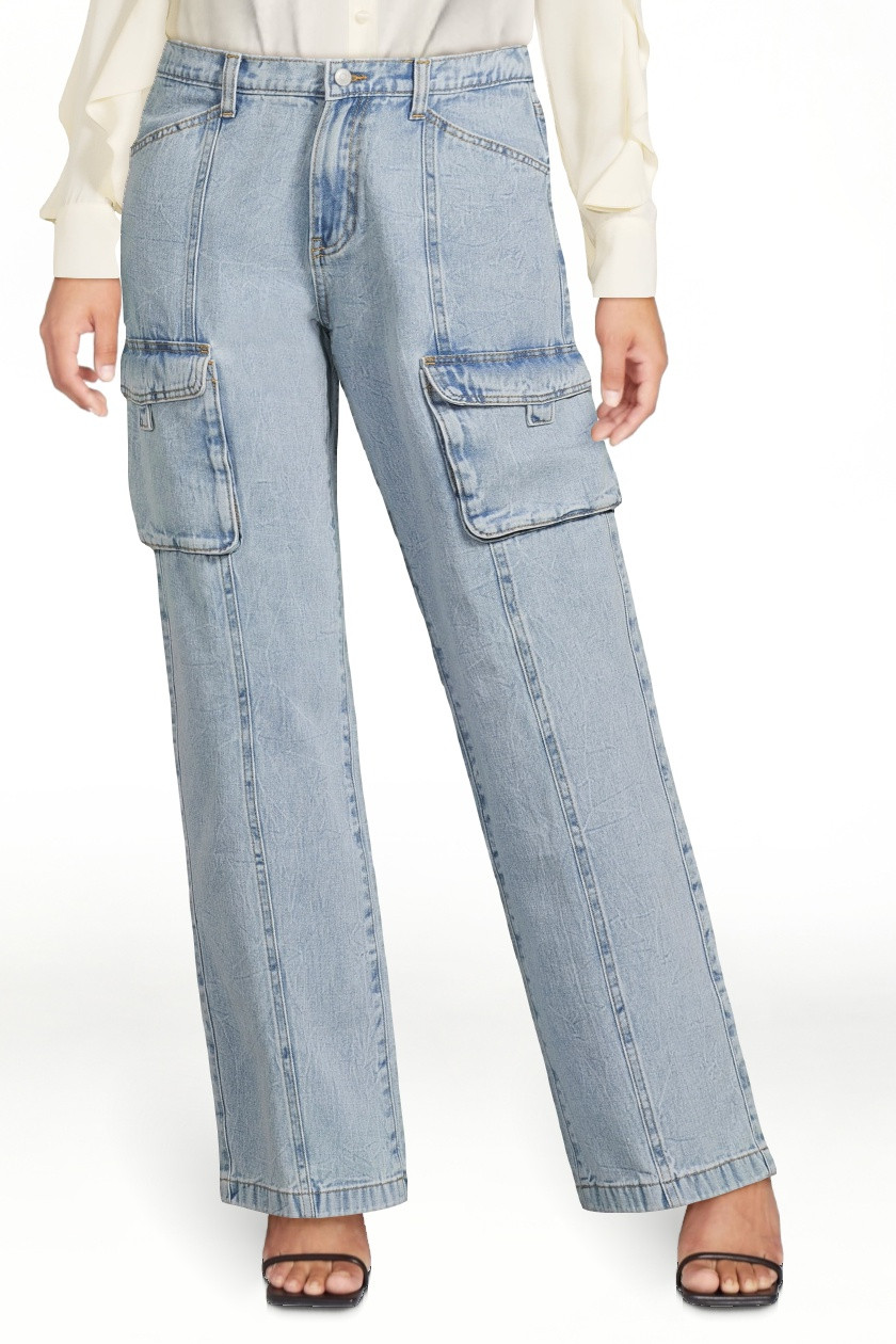Scoop Women's Low Slung Wide Leg Cargo Jeans, Sizes 0-18 | Walmart (US)