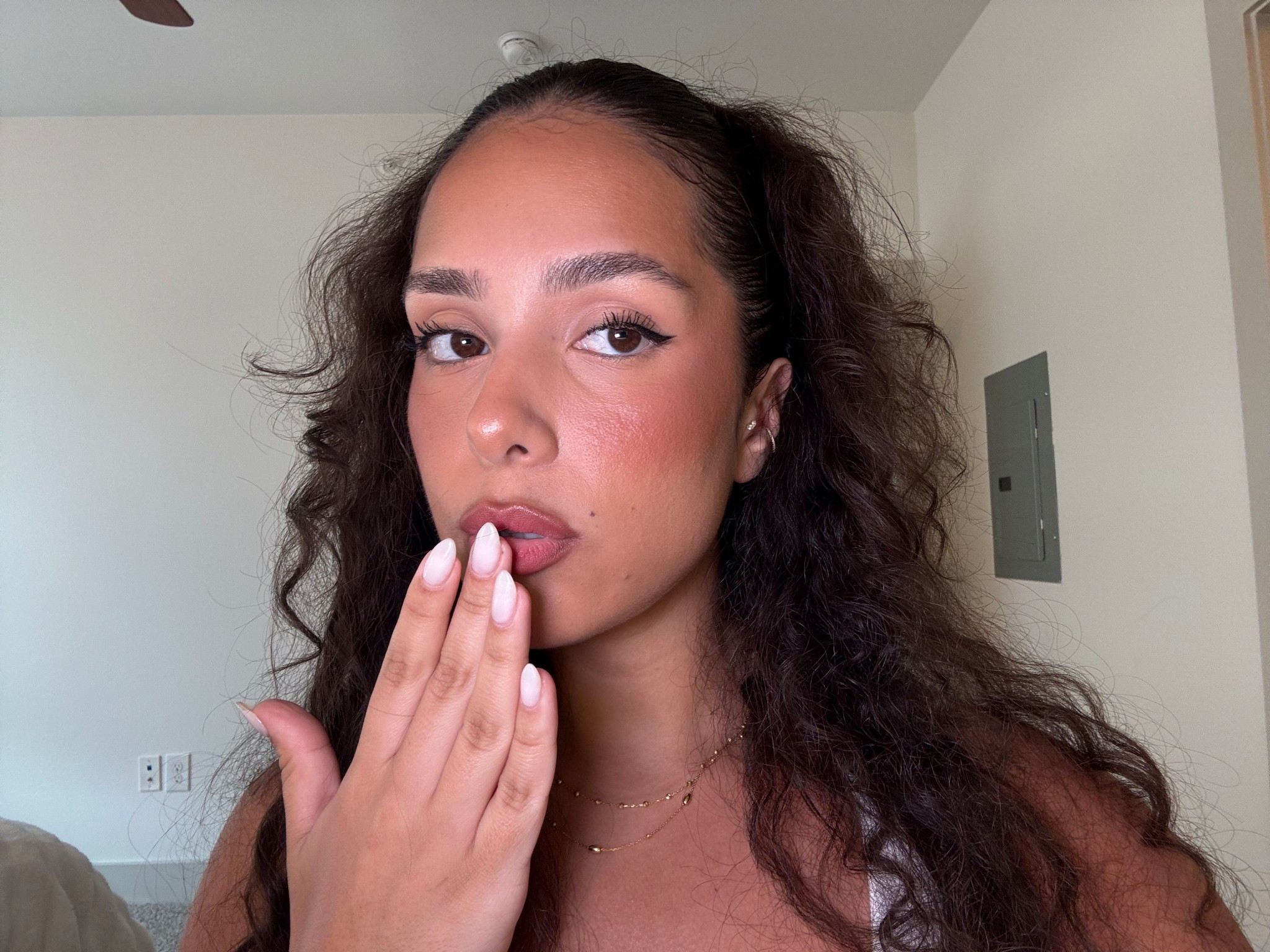 My make up makes me feel unstoppable💄

#LTKBaby #LTKFindsUnder100 #LTKSpringSale