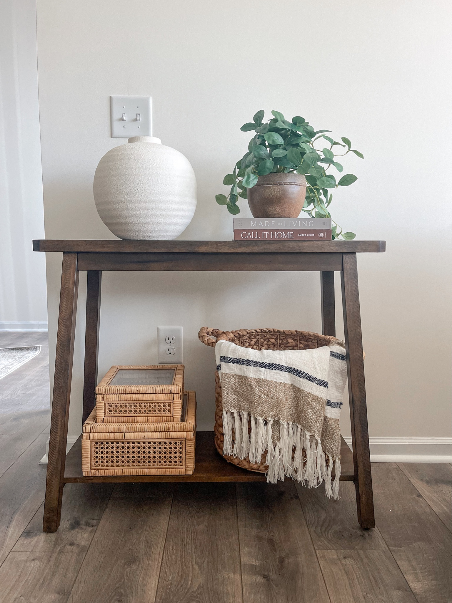 Small console table styling 

#LTKfindsunder100 #LTKhome #LTKfindsunder50