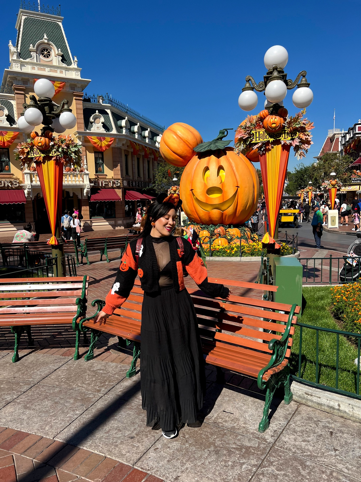 A cute Disneyland outfit idea for the Halloween season 🎃

#LTKSeasonal #LTKFindsUnder50 #LTKHalloween