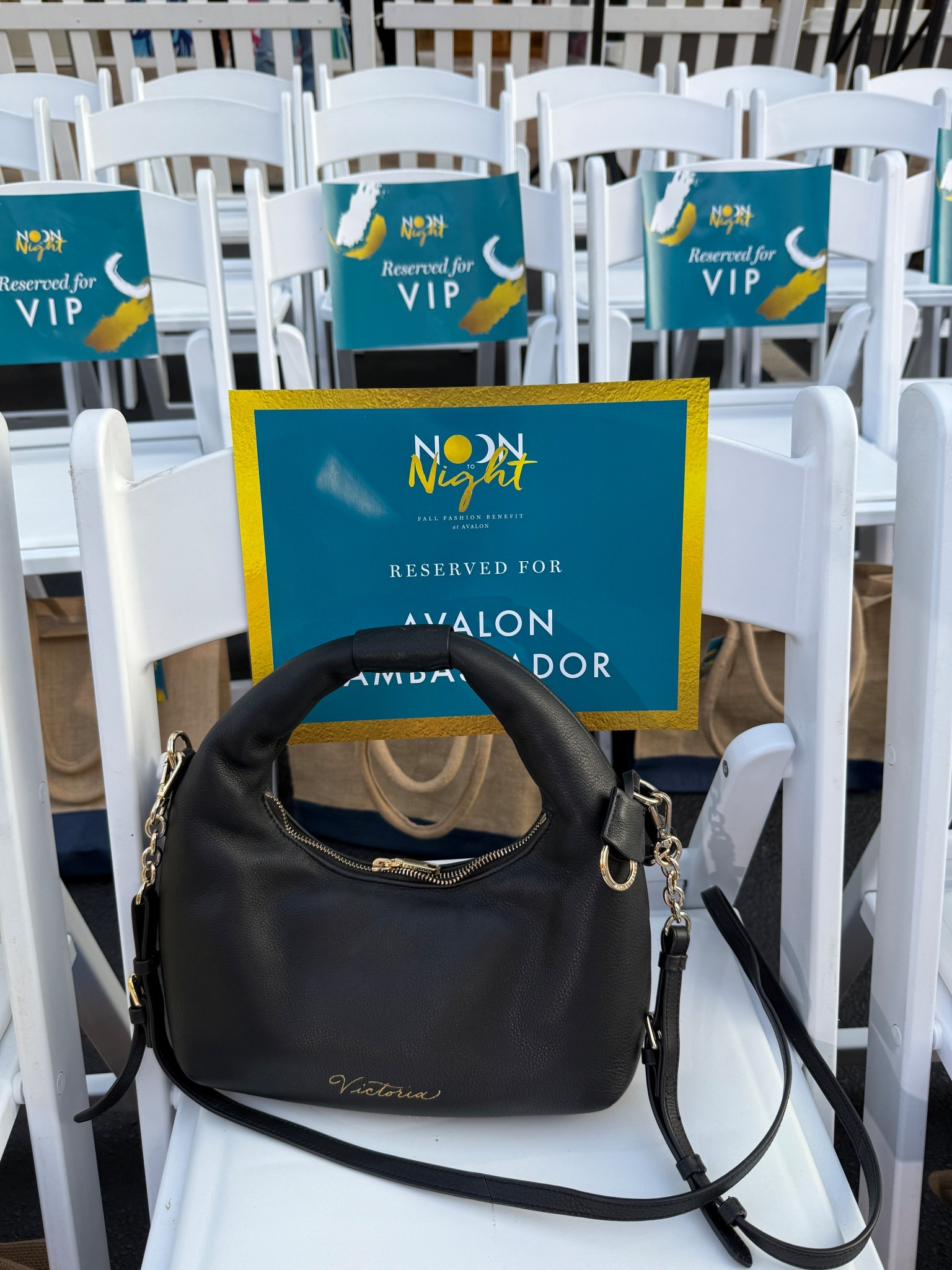 link to the purse. i always get compliments on this bag 💼 

#LTKStyleTip #LTKItBag #LTKSeasonal