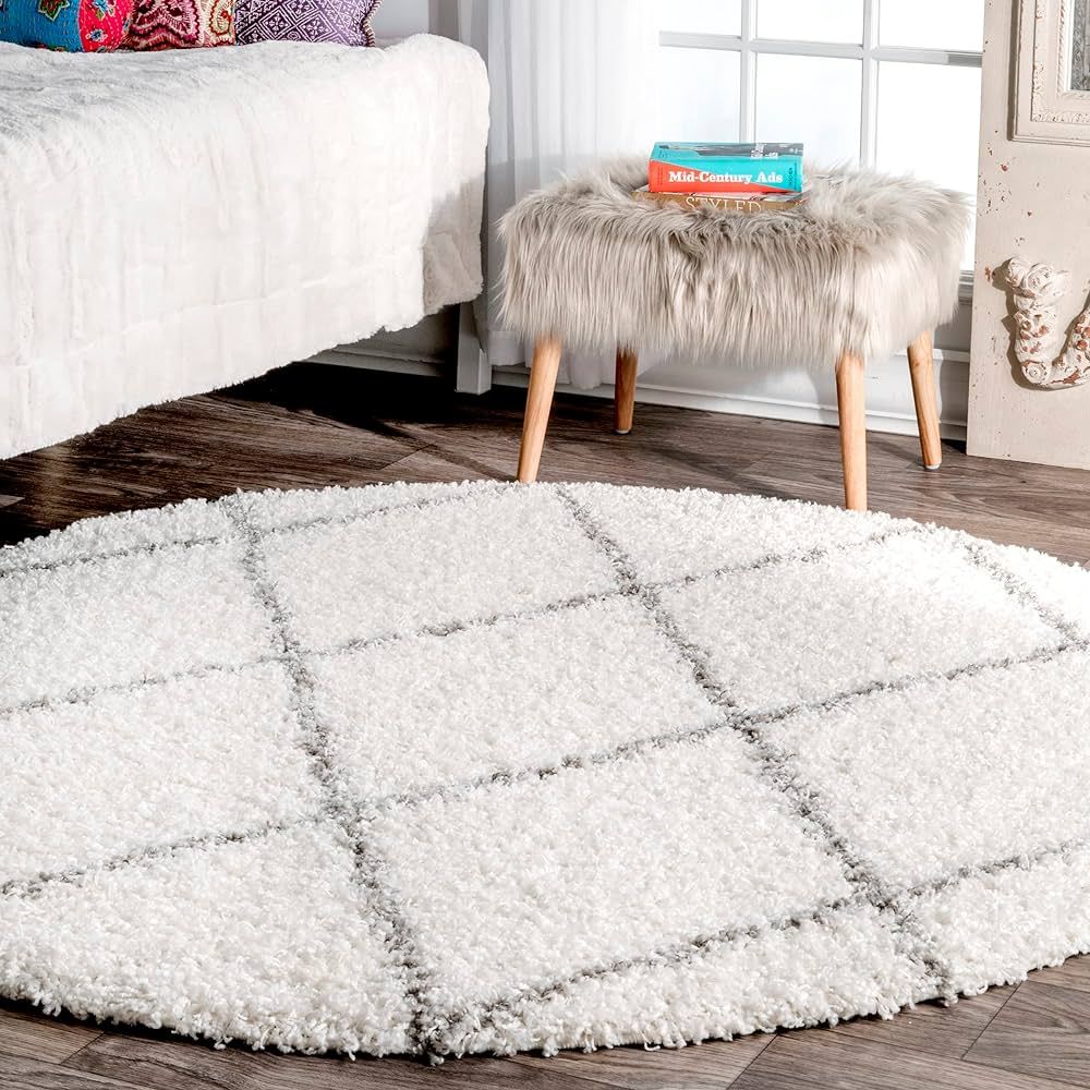 nuLOOM Tess Moroccan Shag Area Rug - 4 Round Accent Shag Rug Modern/Contemporary White/Grey Rugs ... | Amazon (US)