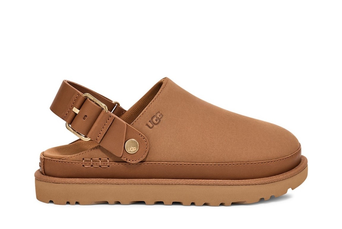 The most comfy and pretty uggs EVER! 
Fall shoes that everyone needs
#fallshoe #ugg 

#LTKMidsize #LTKShoeCrush