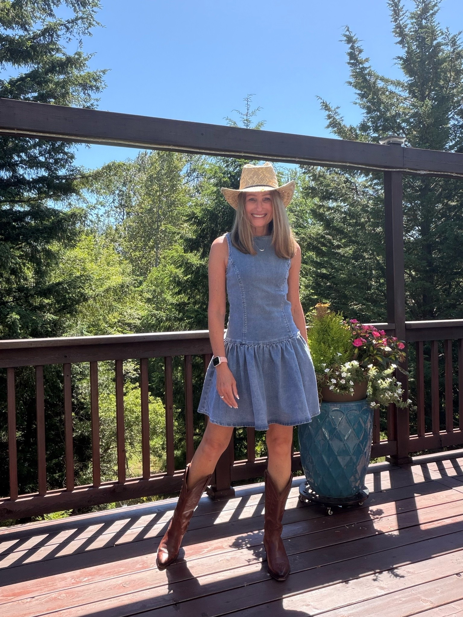 Country concert ready! This dress fits like a glove and has a little stretch.

#LTKootd