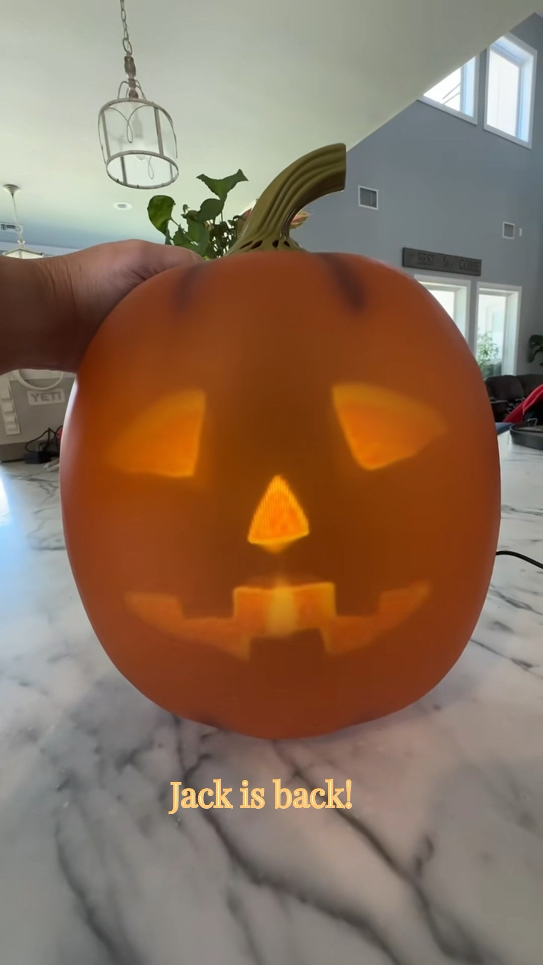 Jabberin Jack is back and this has to be the coolest Halloween decoration I’ve found! He is certain to be the hit of your next Halloween party and your kids favorite!
🎃
@QVC

#LTKSeasonal