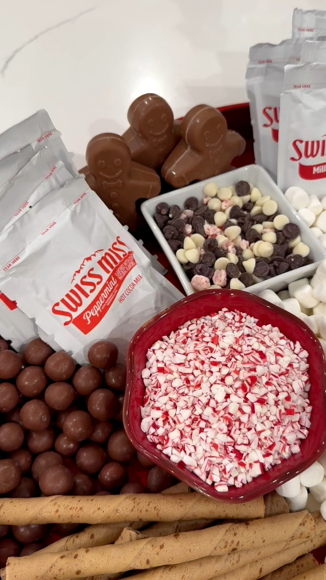 Hot Cocoa Station ☕️

#LTKSeasonal #LTKHoliday