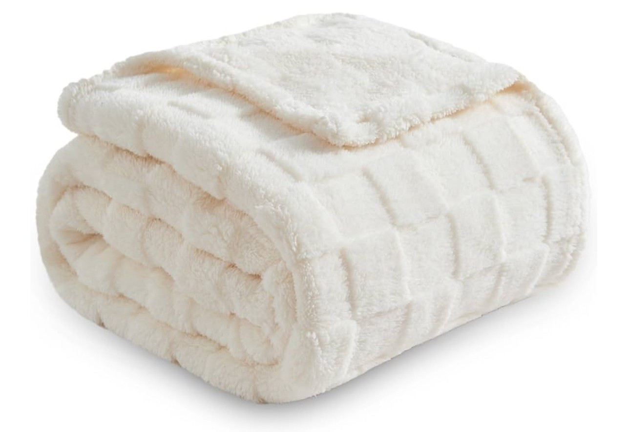 18% off 🎉

NEWCOSPLAY Super Soft Throw Blanket Ivory Premium Silky Flannel Fleece 3D Checkered Lightweight Bed Blanket All Season Use (Ivory Checkered, Throw(50"x70"))

#LTKHome #LTKSaleAlert