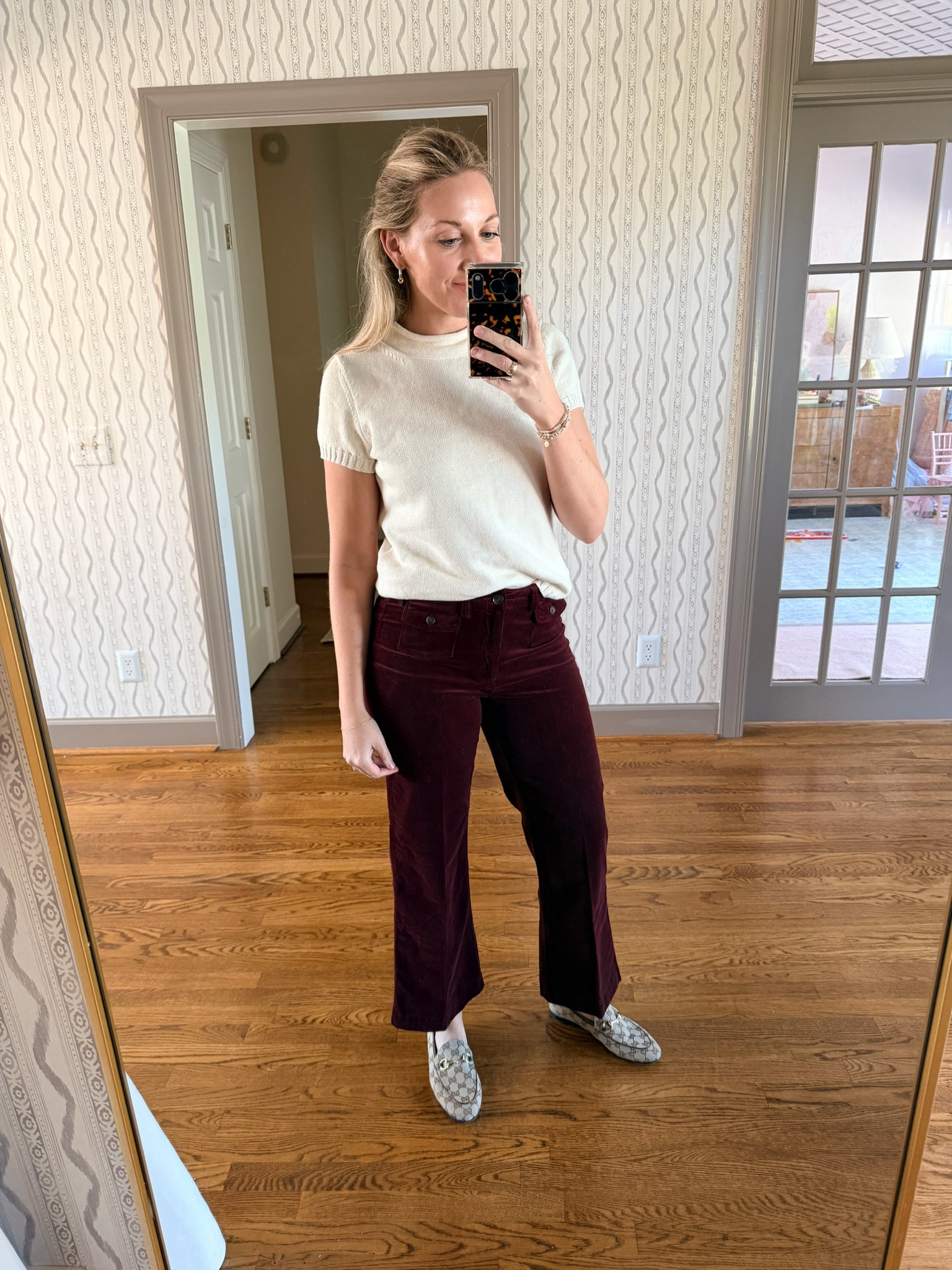These Paige Jeans and my Reformation roll neck sweater are stunning!! They are on sale today in most sizes! Perfect for dressing up and down!
Tagging two tops for a look-for-less! 

Wearing a medium in my top and a 28 in the jeans

#TheSouthernSource #OOTD #FallStyling

#LTKdayinmylife #LTKgrwm #LTKootd