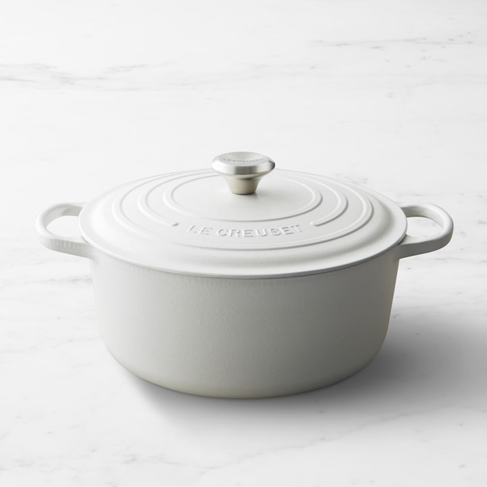 Le Creuset Signature Enameled Cast Iron Round Oven | Williams-Sonoma