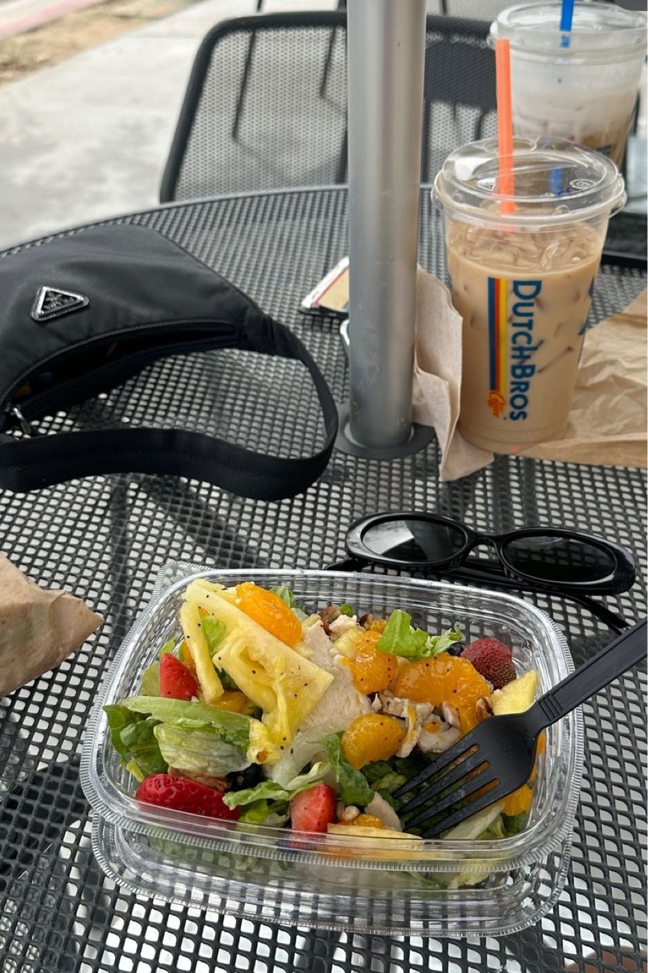 Lunch with a side of Prada 🫶🏼

#LTKstyletip #LTKitbag