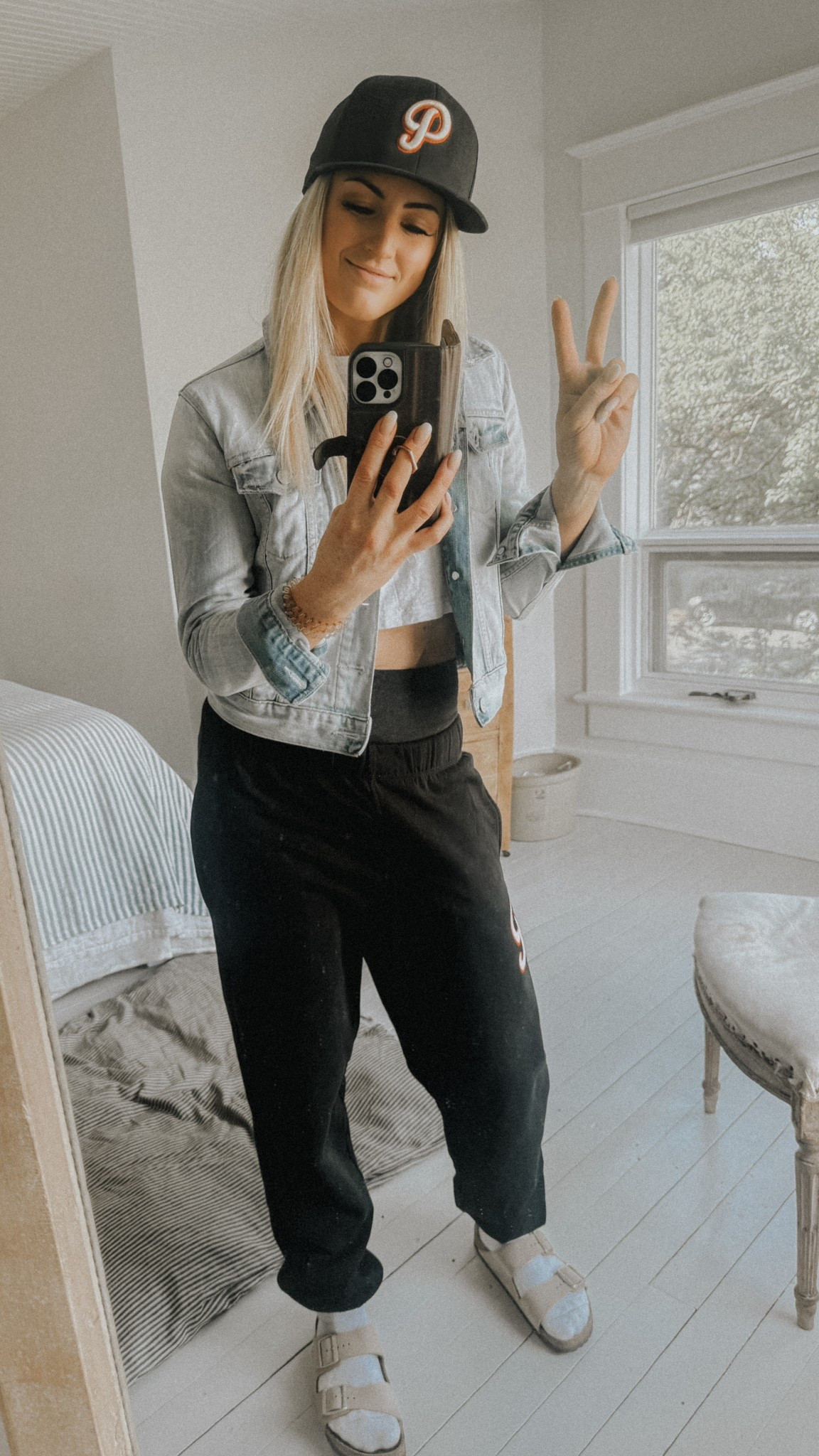 Off to watch some ⚾️

#LTKOver40