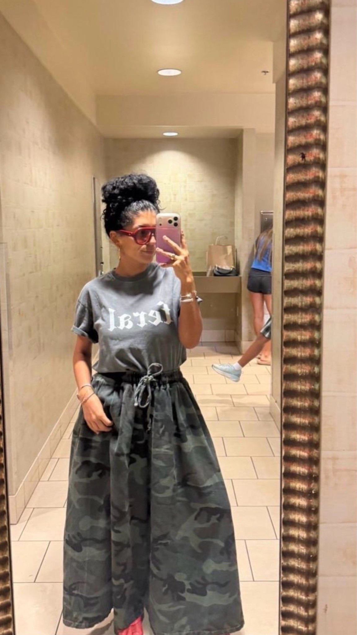 Obsessed with this statement skirt moment. Paired with a simple graphic tee, it’s the perfect mix of casual and elevated. 🖤

#StatementStyle #GraphicTee #MaxiSkirt #CamoStyle #EverydayFashion #CasualChic #StreetStyle #NeutralWardrobe #OutfitInspiration #StyleFinds

#LTKdayinmylife #LTKootd #LTKTravel