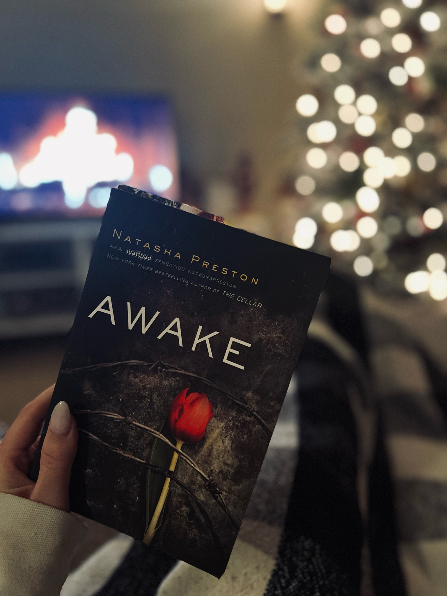 The way Natasha Preston has a grip on me rn 🙈 My current read 📚

#LTKGiftGuide #LTKunder50 #LTKhome