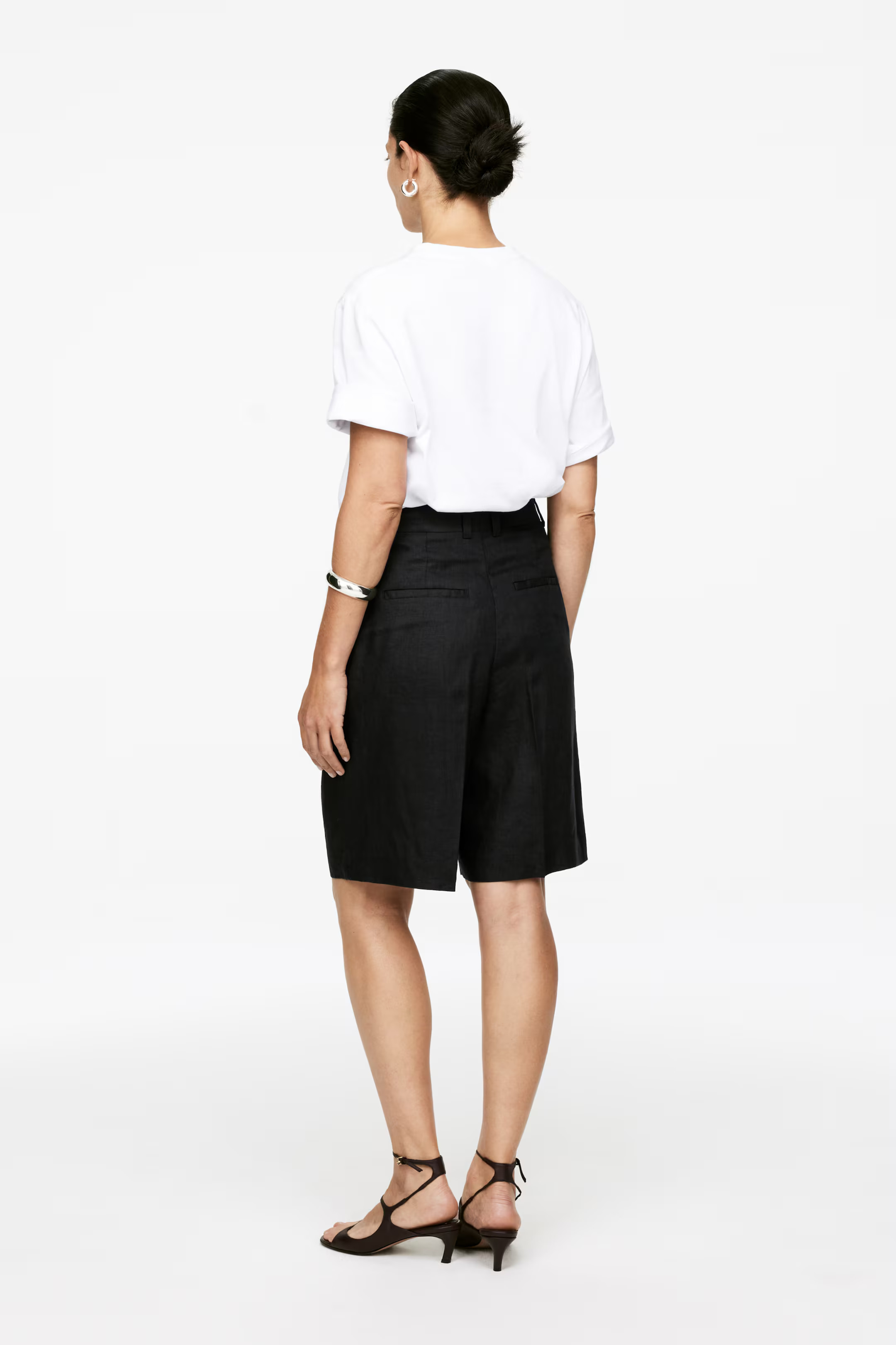 Linen Shorts | H&M (UK, MY, IN, SG, PH, TW, HK)