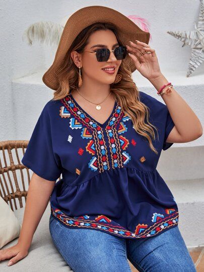 Plus Geo Embroidery Batwing Sleeve Peplum Blouse | SHEIN