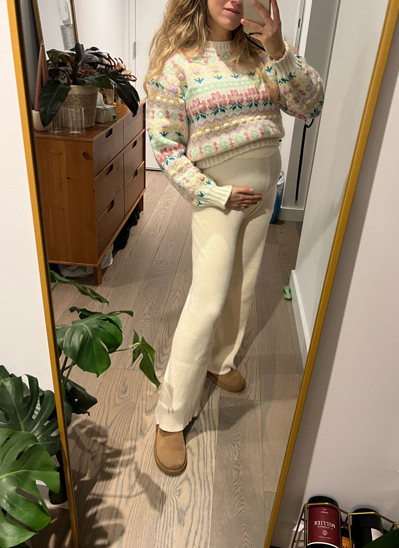 Winter comfy outfit 🤰🏼#pregnancy #pregnant #secondtrimester #maternity #maternityfashion #knitwear #knitpants #ribbedpants #ugg #uggs #miniugg #mango #outfit #winteroutfit #sales

#LTKstyletip #LTKSeasonal #LTKbump