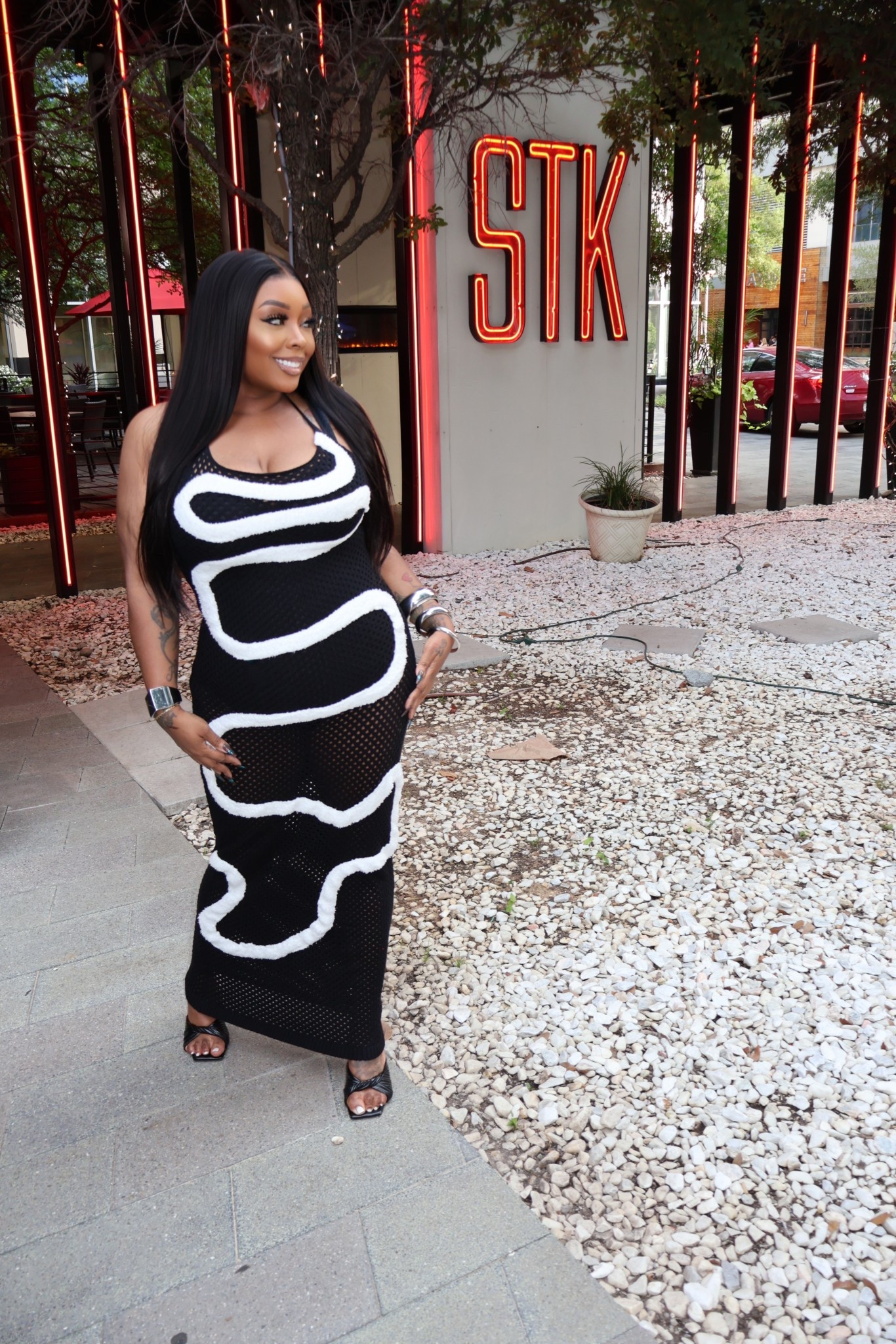 Black and white net dress 

#LTKPlusSize #LTKFindsUnder50 #LTKSummerEdit