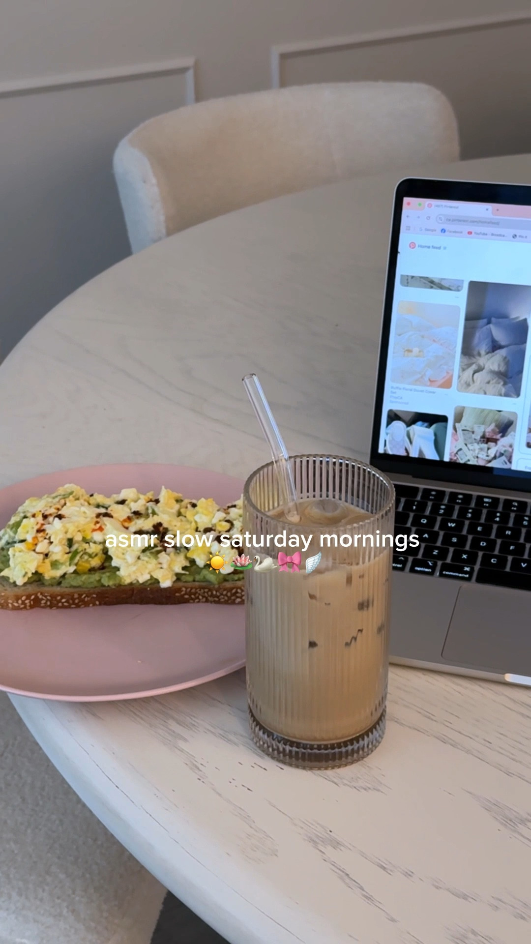 ASMR Slow Saturday Morning Routine ☀️🪷🦢🎀🪽

#LTKBeauty #LTKFindsUnder100 #LTKFindsUnder50