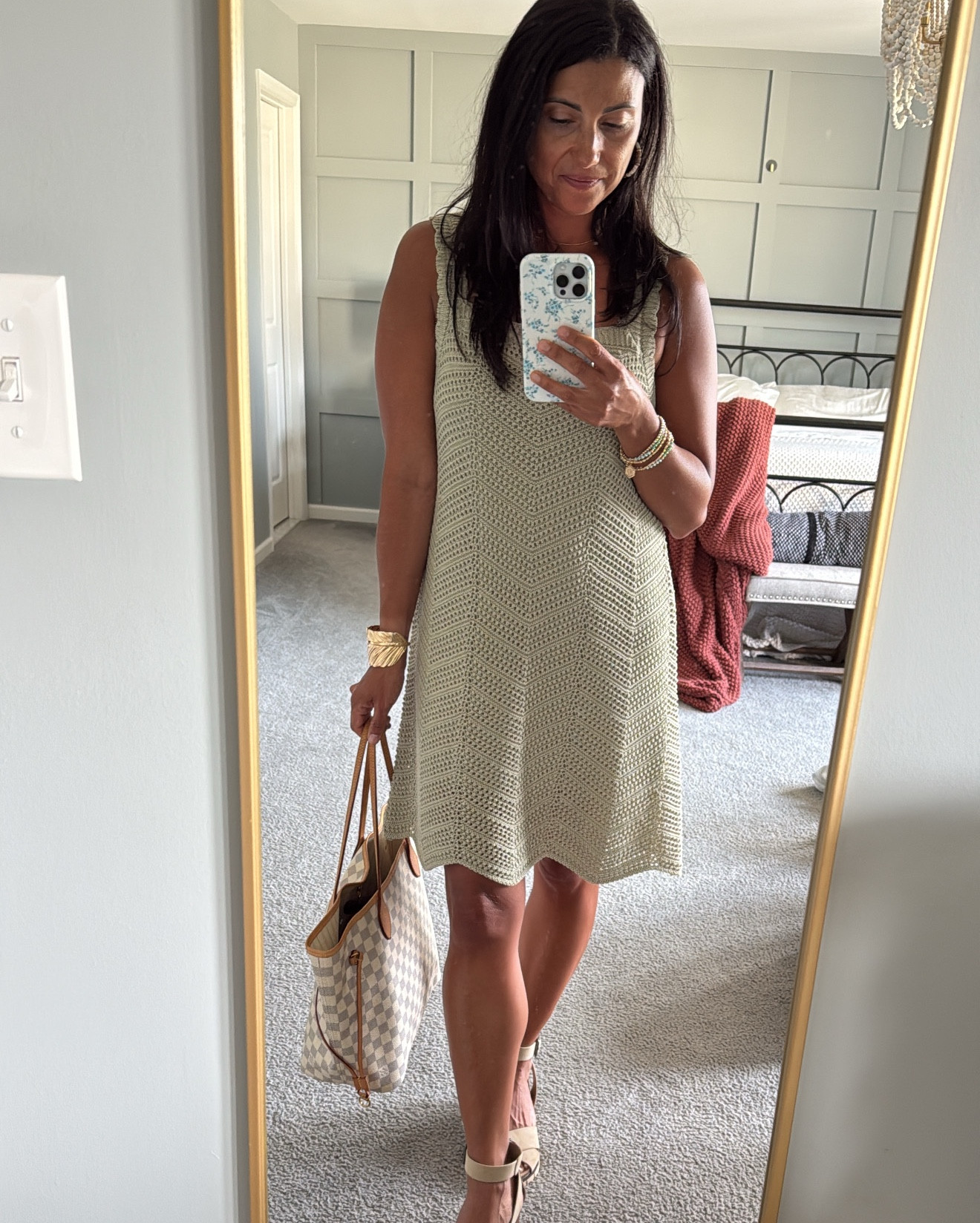 felt so comfy in this little dress 🤍