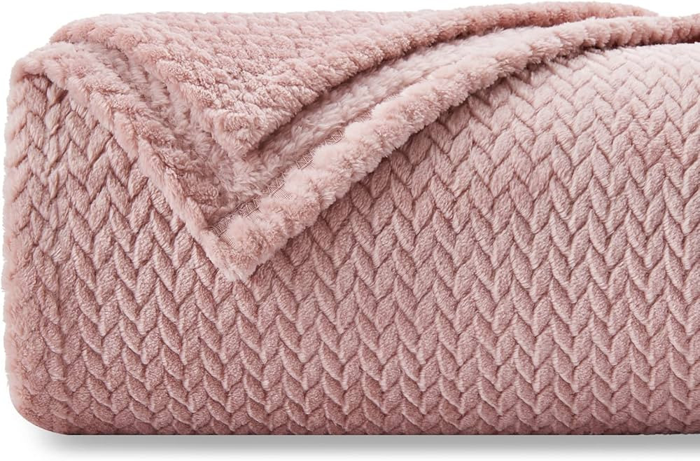 NEWCOSPLAY Super Soft Throw Blanket Dusty Pink Premium Silky Flannel Fleece Leaves Pattern Lightw... | Amazon (US)