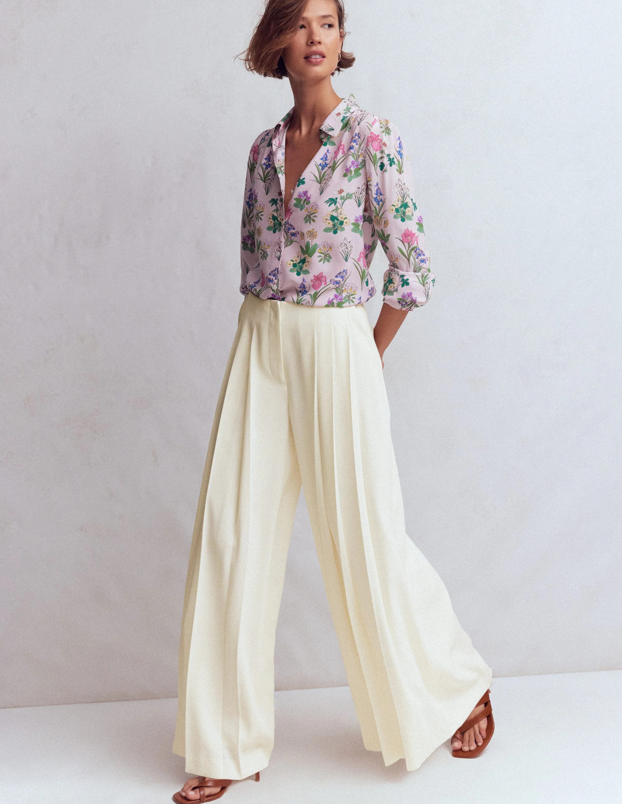Regent Wide Leg Trousers-Ivory | Boden UK
