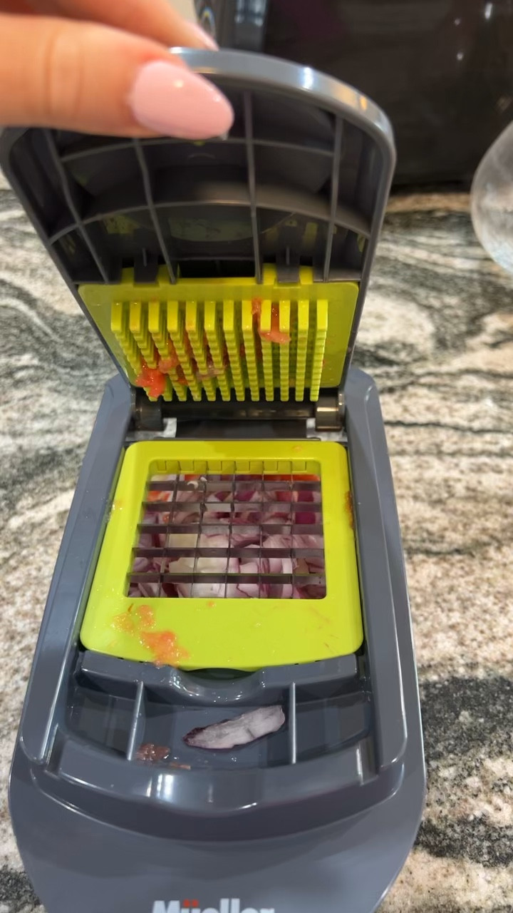 Veggie chopper!

#LTKHome #LTKFindsUnder50 #LTKSaleAlert